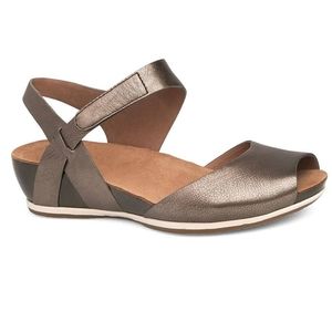 Dansko Vera Pewter Leather Sandal / 38